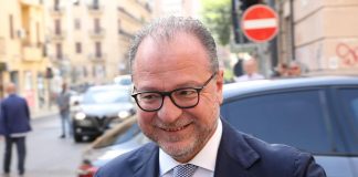 Forza Italia, Mulè: “Berlusconi è il sole del partito”