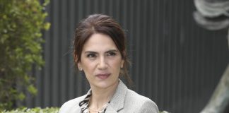Maya Sansa: “Io metà iraniana vicinissima a rivoluzione donne”