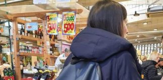Schlein: “Mi hanno rubato lo zaino sul treno”
