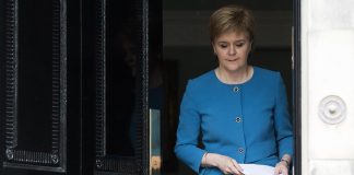 Sturgeon premier più longevo, prima donna a guidare governo da leader Snp