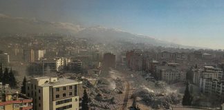 Terremoto Turchia, 17enne estratta viva dalle macerie dopo 248 ore
