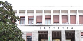 Pisa, ordigno inesploso a un ingresso del tribunale
