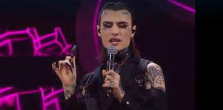 Sanremo 2023, Rosa Chemical porta sul palco un vibratore