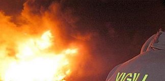 Roma, incendio in appartamento: due feriti, uno è grave