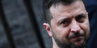 Zelensky: “Ho sentito parole Berlusconi, gli manderò cassa di vodka”