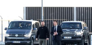 Zelensky: “Incontro con Macron e Scholz? Non annuncerei cose pubblicamente”