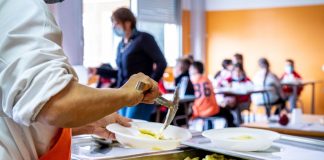Nas, controlli alle mense scolastiche. Una su tre è irregolare