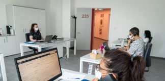 L’occupazione accelera, i servizi trainano la domanda di lavoro