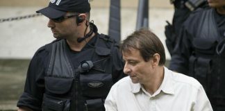 Cesare Battisti contro agenti: “Mi hanno aggredito in carcere”