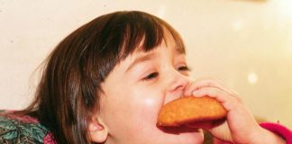 Oms Europa, ‘stop marketing snack malsani, proteggere bimbi’