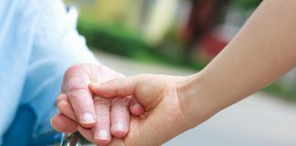 Welfare, denuncia Assistenti sociali: “Guai aver bisogno, nessuno è protetto”