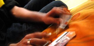 Salute: generazione Z, dal cibo ai social 2 mln adolescenti a rischio dipendenze