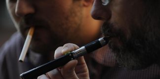 Esperti e-cig, ‘basta mettere elettroniche e sigarette su stesso piano’