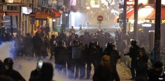 Riforma pensioni Francia, 128 arresti ieri sera