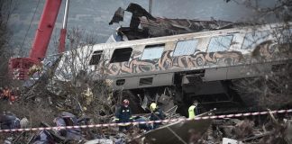 Scontro treni Grecia, 43 morti: proteste ad Atene, Salonicco e Larissa