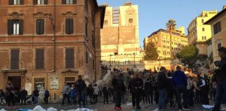 Europa League, ancora Roma-Feyenoord: 8 anni fa Capitale devastata da tifosi olandesi
