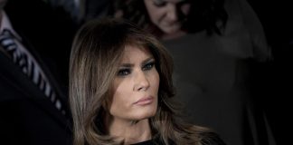 Caso Stormy Daniels, ira Melania: “Fa vita separata da Donald Trump”