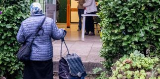 Povertà in Italia, a rischio 8,2 milioni di persone