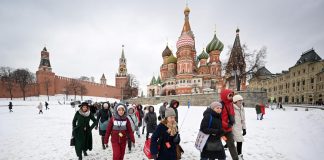 Ucraina, video donne russe a Putin: “Basta massacro nostri uomini”
