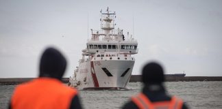 Migranti, Tajani: “Mai lasciato morire nessuno”