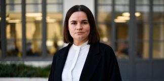 Bielorussia, condannata a 15 anni leader opposizione Tikhanovskaya