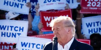 Trump incriminato per caso Stormy Daniels: “Oltre 30 capi d’accusa”