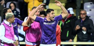 La Fiorentina perde 3-2 con il Lech Poznan ma va in semifinale