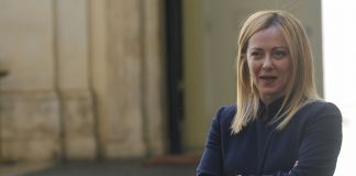 Def, Meloni “Brutta figura, ma non c’è un problema politico”