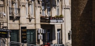 Leclerc in pole position a Baku davanti a Verstappen