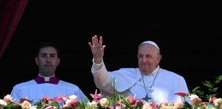 Pasqua, Papa Francesco: “Pace per l’Ucraina e luce sul popolo russo”