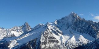 Francia, valanga sulle Alpi: trovato corpo quinta vittima