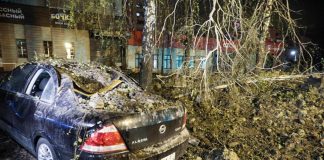 Ucraina, caccia Mosca bombarda città russa per errore. Attacco droni su Kiev