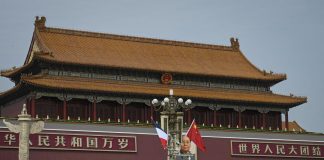 Ucraina, Macron e Von der Leyen in Cina da Xi