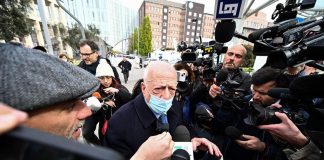 Berlusconi ricoverato, Confalonieri: “Sta meglio di prima”