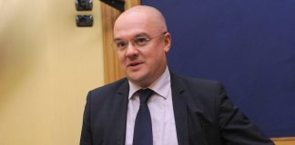 Borghi lascia il Pd e passa a Italia Viva