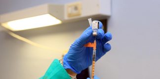 Studio Molinette Torino svela perché alcuni sono più protetti dal vaccino