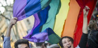 “Retorica anti-Lgbt”, Parlamento europeo condanna Italia, Polonia e Ungheria