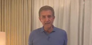 Ezio Greggio, appello alla mamma di Enea: “Torna, ti aiuteremo”