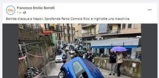 Maltempo, voragine inghiotte auto a Napoli
