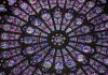 Notre-Dame risorge dall’incendio: entro luglio tornano le vetrate
