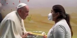Papa Francesco sarà dimesso oggi dal Gemelli