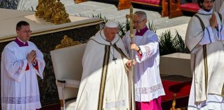 Pasqua 2023, Papa presiede messa a San Pietro: 45mila fedeli in piazza