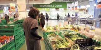 Inflazione rallenta a marzo, Istat rivede stima al 7,6% su anno