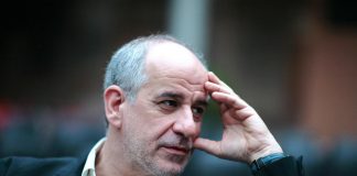 Toni Servillo, malore sul palco a Parigi