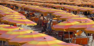 Balneari, Ue pretende concorrenza subito: cosa succede con le spiagge