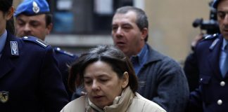 Strage Erba, perché la procura vuole un nuovo processo per Rosa e Olindo