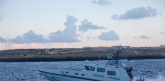 Catania, Gdf sequestra 2 tonnellate di cocaina in mare: valgono 400 milioni