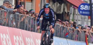 Paret-Peintre vince la 4^ tappa al Giro, Leknessund in rosa