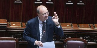 Valditara “Allarme denatalità impegna tutti a trovare soluzioni”