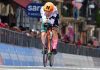 Healy vince l’8^ tappa del Giro, Leknessund resta in rosa